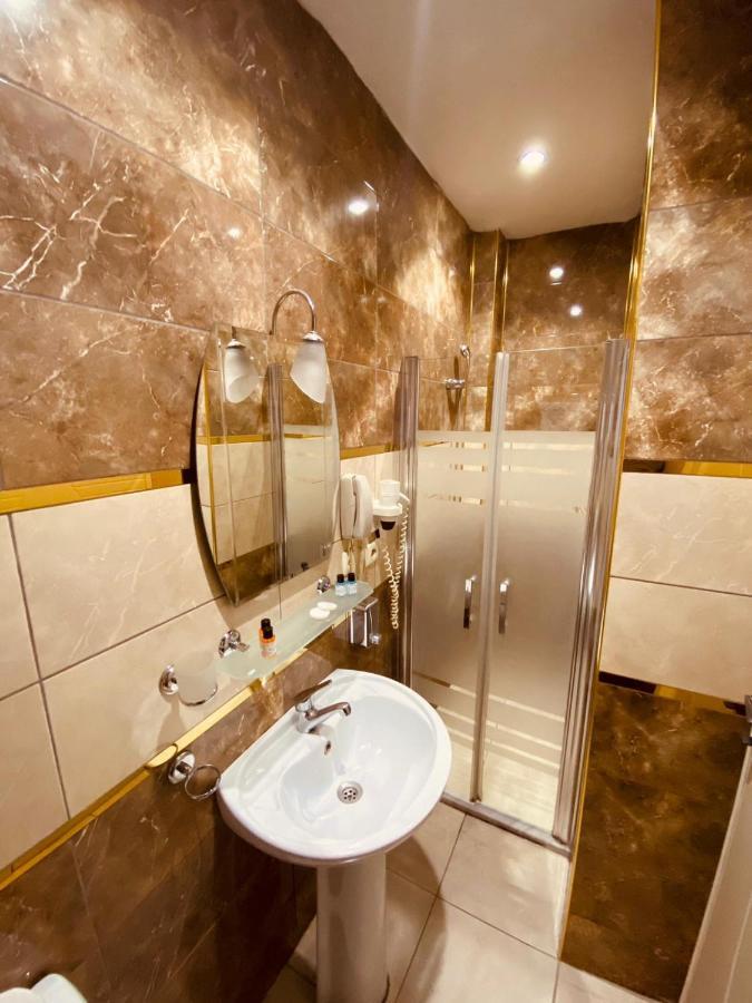 Adora Hotel Cafe & Restaurant Stambuł Zewnętrze zdjęcie