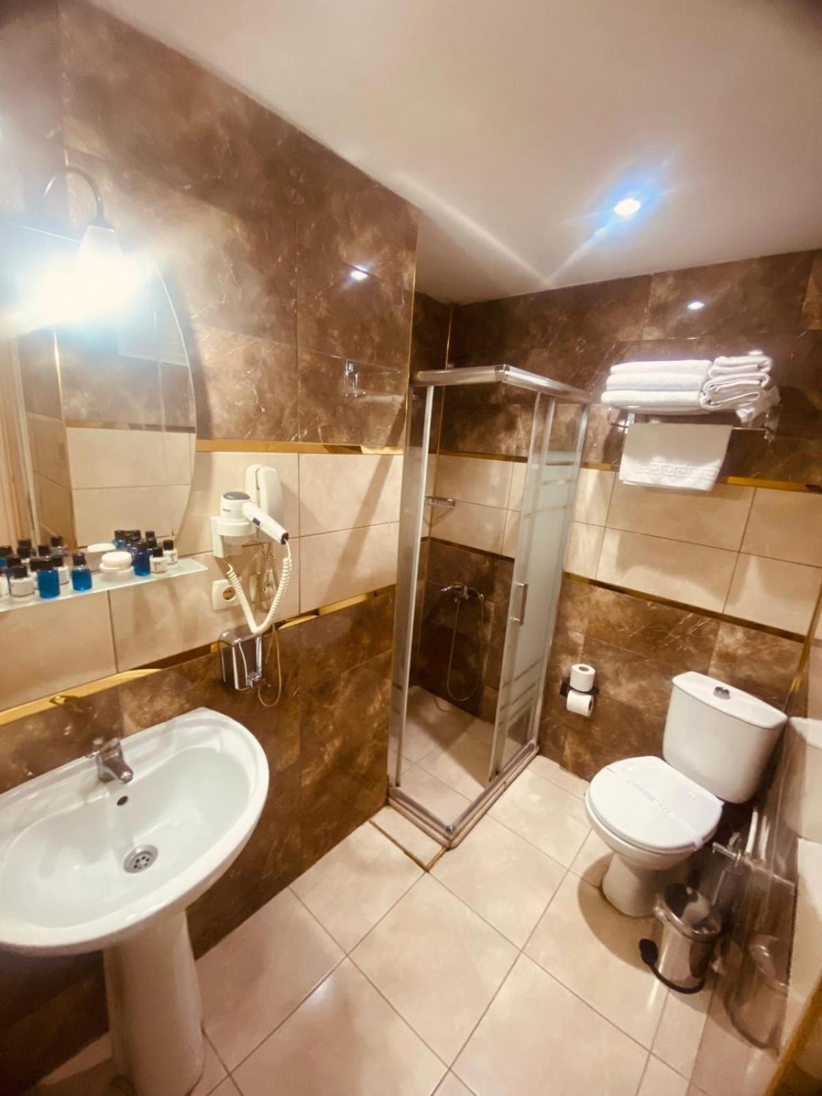 Adora Hotel Cafe & Restaurant Stambuł Zewnętrze zdjęcie
